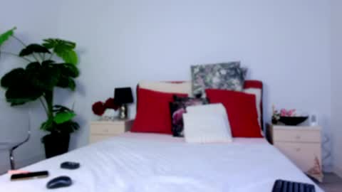 Chloe online show from March 24, 2026, 4:50 am