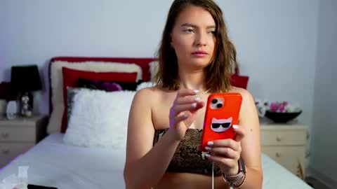 Snapshot of chloecheryy chatting on May 27, 2026, 7:27 am Chloe online show from May 27, 2026, 7:27 am