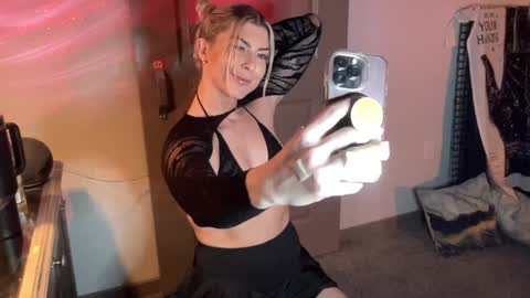 Chloecumz4u online show from January 22, 2025, 1:10 am