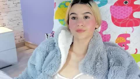 ChloeeLaurent online show from October 25, 2025, 5:48 am