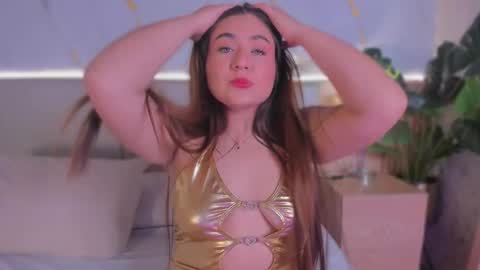 Chloee online show from October 14, 2025, 12:06 pm