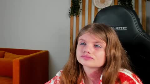 ChloeHalses online show from June 5, 2026, 5:18 pm