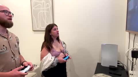 chloejaxxx online show from September 14, 2025, 5:39 am