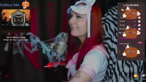 Snapshot of chloejenyss chatting on October 7, 2025, 5:54 pm Chloe online show from October 7, 2025, 5:54 pm