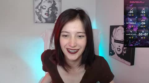 Chloe online show from December 17, 2024, 7:37 pm