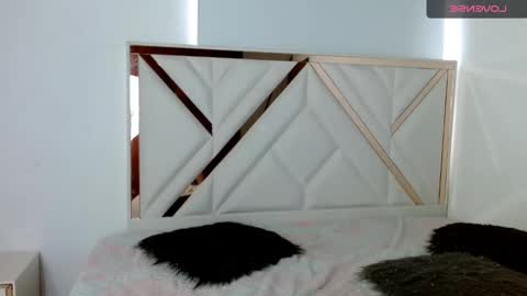 Chloe online show from December 27, 2024, 7:57 pm