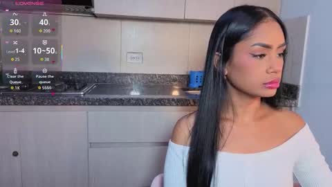 Chloe Moon online show from September 24, 2025, 3:59 pm