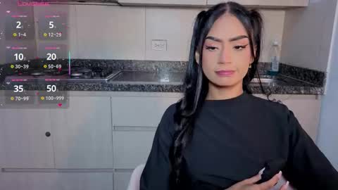 Chloe Moon online show from September 26, 2025, 11:47 am