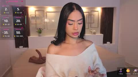 Chloe Moon online show from October 17, 2025, 12:19 pm