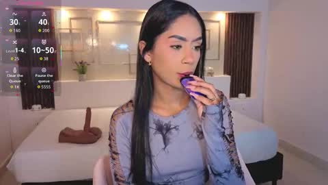 Chloe Moon online show from October 20, 2025, 1:11 pm