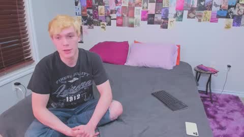 Snapshot of chloenight chatting on January 20, 2025, 8:19 am Chloe Night Milo Night online show from January 20, 2025, 8:19 am