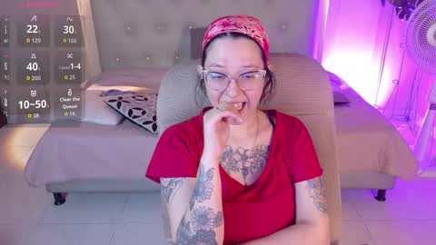 Chloe rosse online show from September 24, 2025, 1:31 am