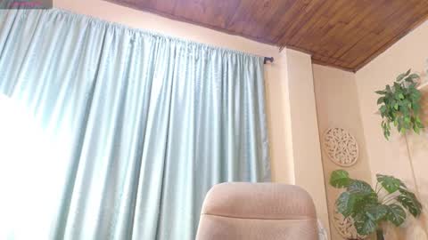 Chloe rosse online show from October 19, 2025, 1:06 am