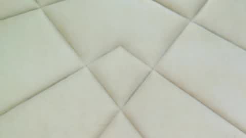 Chloe Vee online show from March 26, 2026, 5:46 am