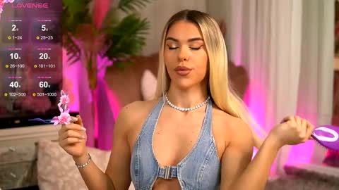 Chloe online show from March 2, 2025, 9:11 pm