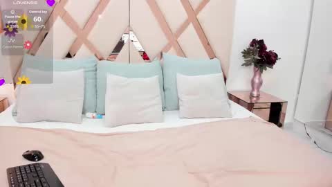 Snapshot of chloewillsonn chatting on October 17, 2025, 5:48 pm Chloe online show from October 17, 2025, 5:48 pm