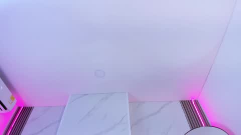 Chlooe online show from January 7, 2025, 1:17 am