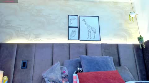 Chlooe online show from October 6, 2025, 2:20 am