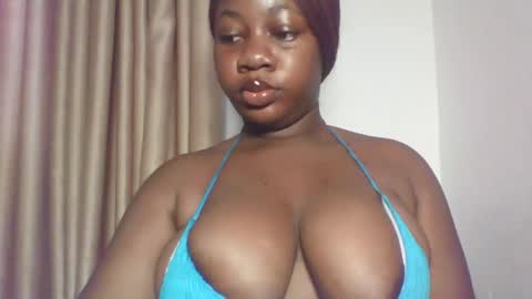chocolateassgirl61 online show from November 5, 2025, 6:57 am