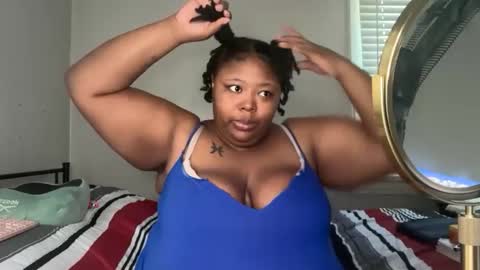 Melina online show from April 19, 2026, 1:21 pm