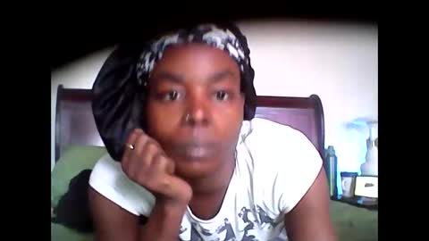 chocolatedrop_ online show from October 23, 2025, 1:10 pm