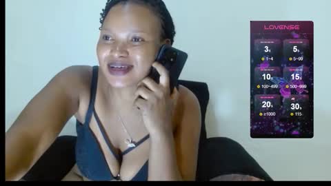 chocolatemilkebony online show from September 25, 2025, 7:01 am