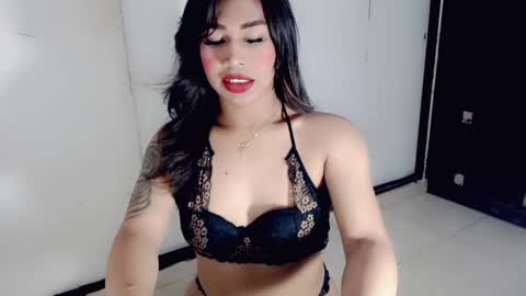 Snapshot of chocolatetriplex chatting on May 28, 2026, 2:36 pm chocolatetriplex online show from May 28, 2026, 2:36 pm