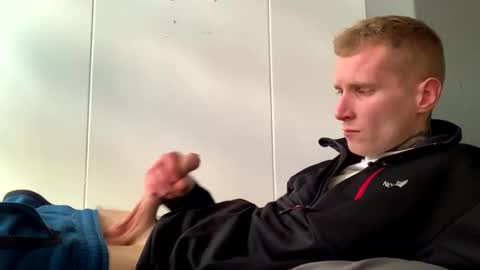 Johnny online show from April 19, 2026, 3:22 pm