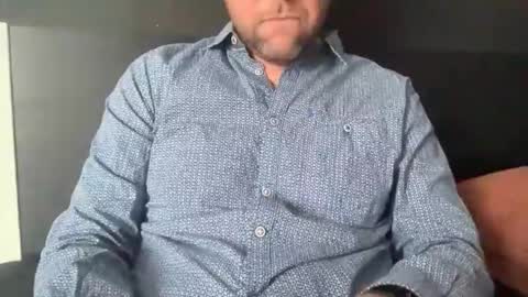 chris13abcd online show from April 21, 2026, 10:32 am