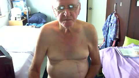 Snapshot of chris51117 chatting on April 20, 2026, 12:57 am Chris online show from April 20, 2026, 12:57 am