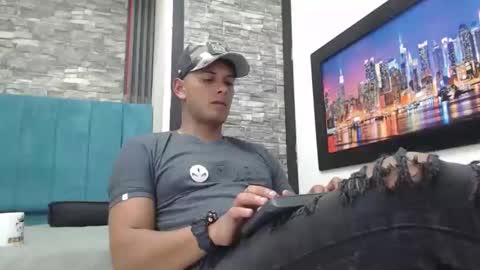 chris_dick2 online show from November 26, 2025, 5:19 am