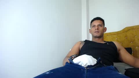 Snapshot of chris_dick2 chatting on June 25, 2026, 5:12 am chris_dick2 online show from June 25, 2026, 5:12 am