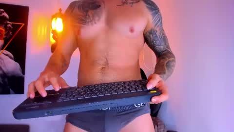 Snapshot of chris_milleer chatting on July 5, 2026, 4:52 am chris_milleer online show from July 5, 2026, 4:52 am