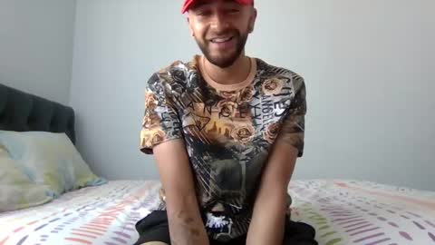 chris_sex80 online show from January 14, 2025, 4:40 pm