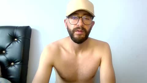 chris_sex80 online show from November 8, 2025, 6:51 pm