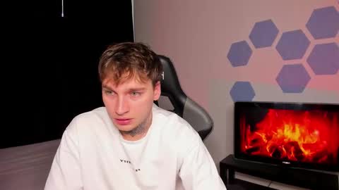 Chris Tyson online show from October 4, 2025, 10:02 am