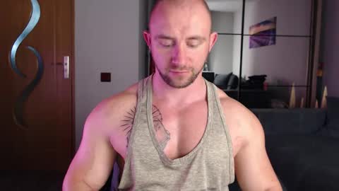 Snapshot of chrisbigbiceps chatting on February 12, 2026, 6:47 pm chrisbigbiceps online show from February 12, 2026, 6:47 pm