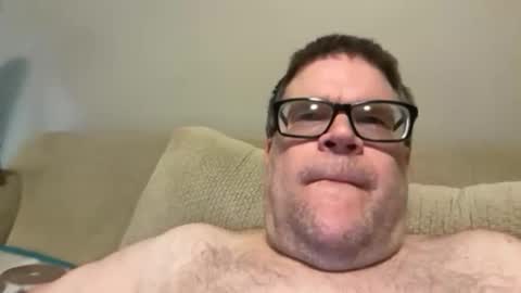 Chris online show from May 9, 2026, 2:22 pm