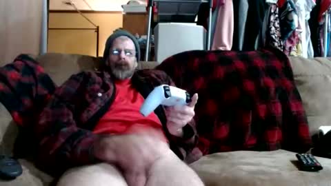 chrisintn online show from November 7, 2025, 2:50 pm