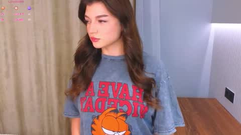 Karolina online show from November 2, 2025, 3:58 pm