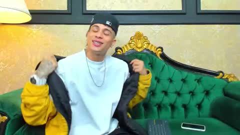 Chris online show from October 9, 2025, 11:19 am