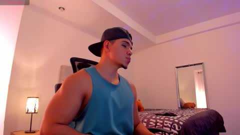 chrismorgan24 online show from December 17, 2025, 1:22 am