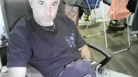 chrisprngr online show from September 12, 2025, 4:40 pm