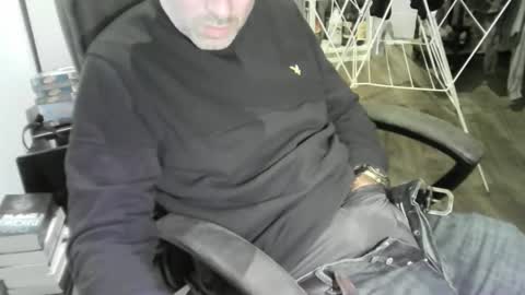 chrisprngr online show from January 18, 2026, 8:12 pm