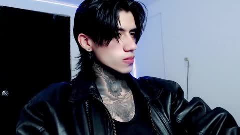 CHRIS  INDEPENT MODEL online show from February 6, 2025, 4:47 pm