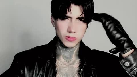 CHRIS  INDEPENT MODEL online show from November 1, 2025, 12:12 am