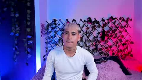 Christian Wang online show from April 12, 2026, 10:59 pm