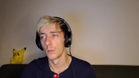 Christopher online show from October 11, 2025, 5:11 pm