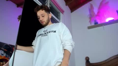 Hi dont forguet to follow me    online show from October 29, 2025, 8:16 am