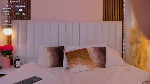 christal_jane online show from February 9, 2026, 3:49 pm